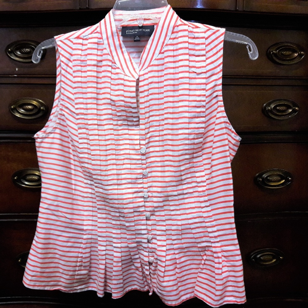 2/$10 Sleeveless Blouse Size Medium Orange/White